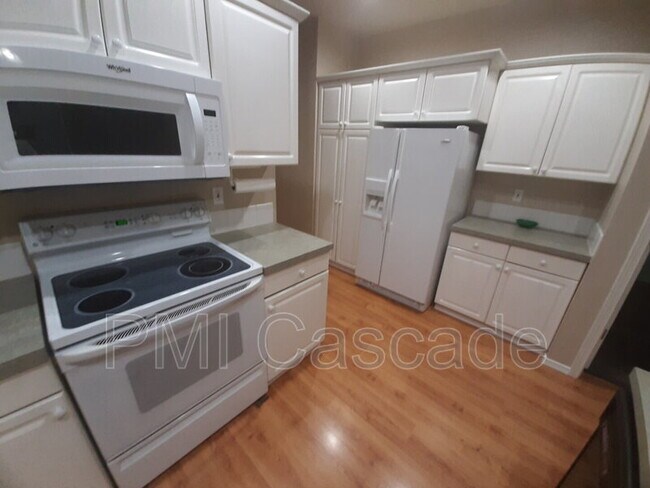 Foto del edificio - 2185 Hammond Ave