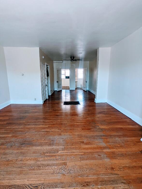 Foto del edificio - 521 Silver Ave SW
