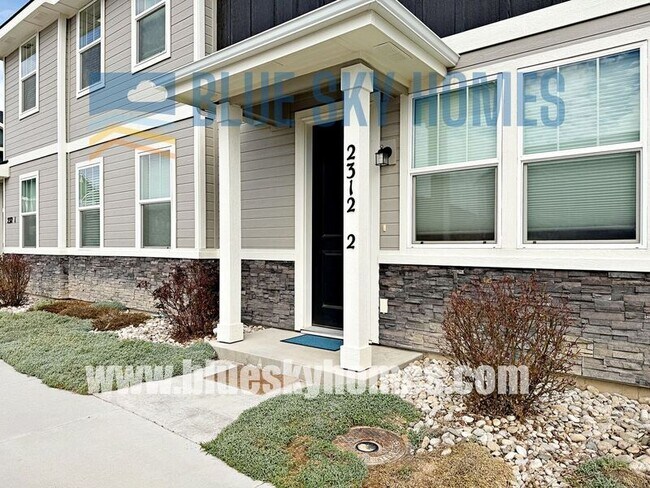 Building Photo - 2312 E Spice Lp