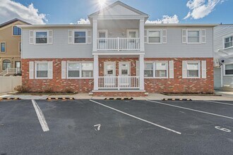 Building Photo - 9506 Ventnor Ave