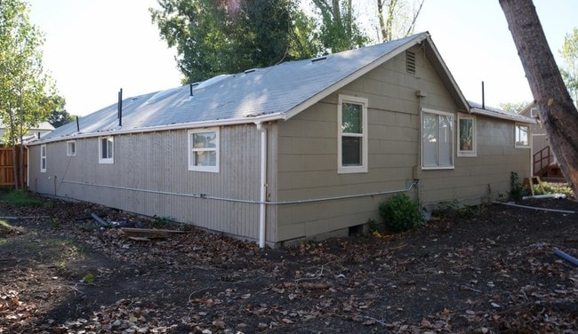 Building Photo - 3317-3323 Sebastopol Rd