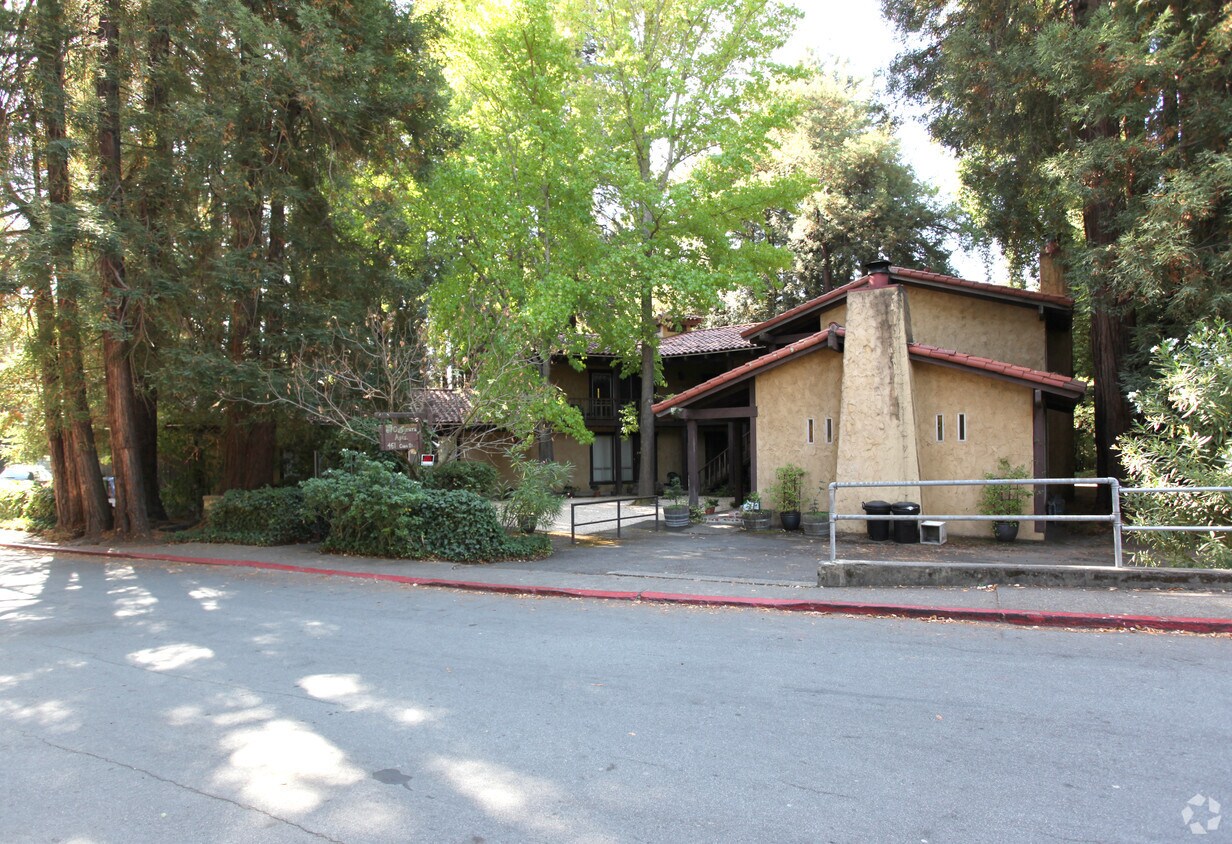 Foto del edificio - 461 Cane St