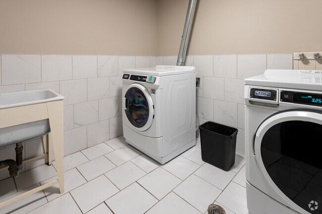 Laundry Room - Hermitage Village Apartments
