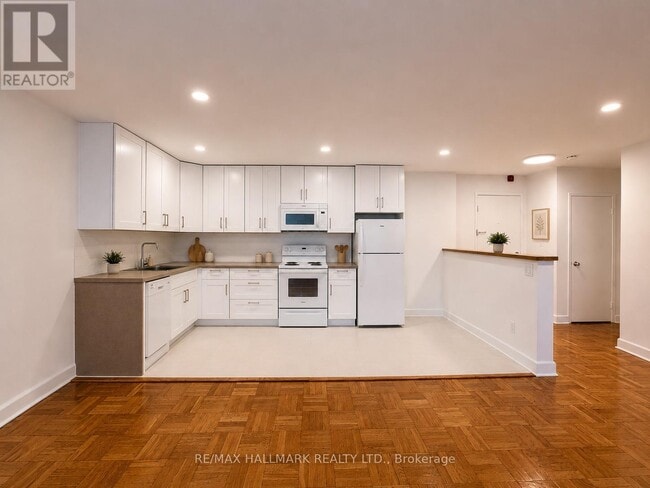 Building Photo - 57 Rawlinson Ave