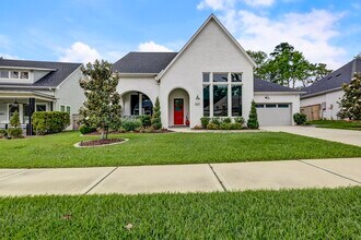 Building Photo - 327 N Turks Cap Trail