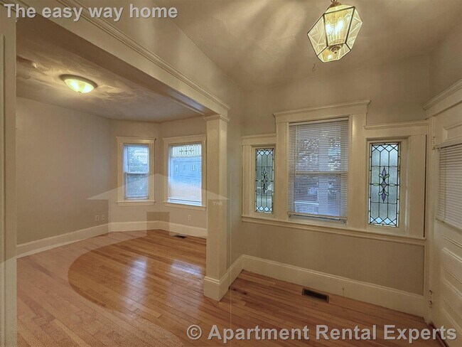 Foto del edificio - 110 W Quincy St