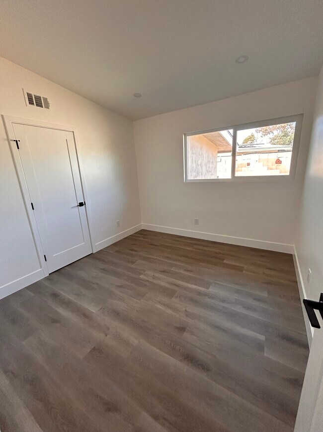 Foto del edificio - 7551 Judson Ct