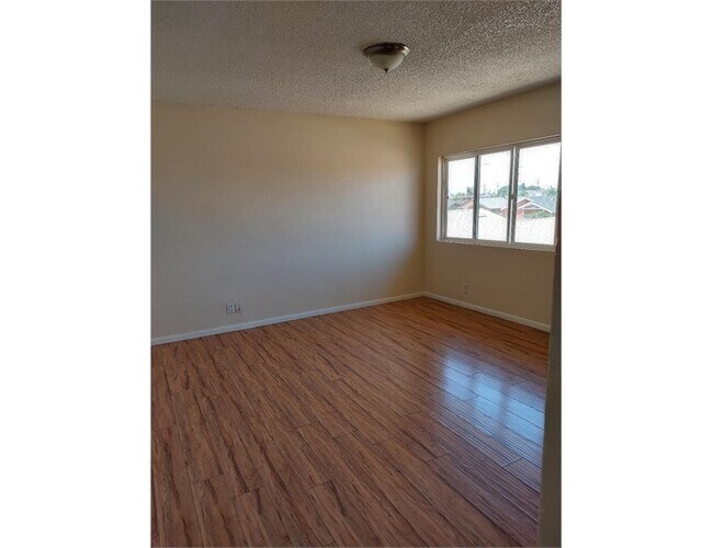 Living Room - 152 W 90th St