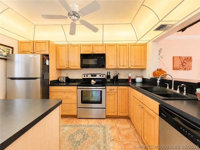 Foto del edificio - 7440 S Ocean Dr