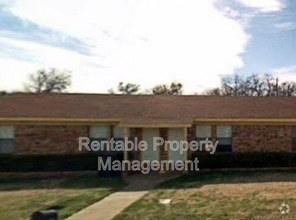 Building Photo - 927 Meadowlark Cir