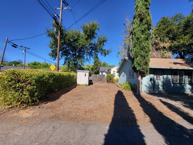 Foto del edificio - 1814 Grant St