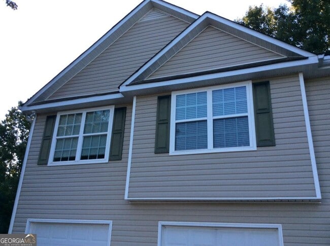 Foto del edificio - 4015 Yellow Pine Ct