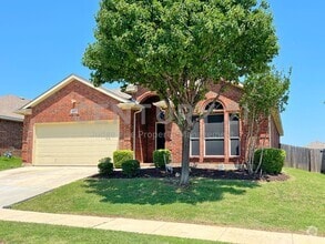 Building Photo - 10204 Los Barros Trail