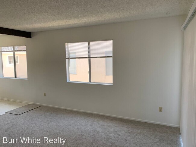 Foto del edificio - 2 br, 1 bath Apartment - 16771 Lynn Lane