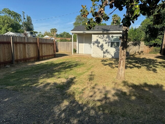 Building Photo - 450 Peralta Ave.