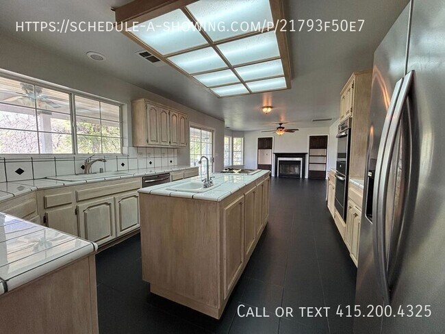 Foto del edificio - 26377 Pittman Hill Rd