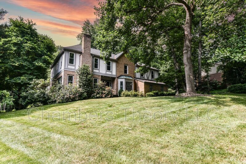 Foto principal - 2030 Spring Branch Dr