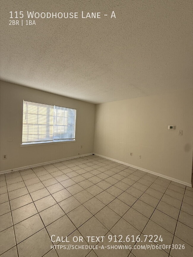Building Photo - 115 Woodhouse Ln