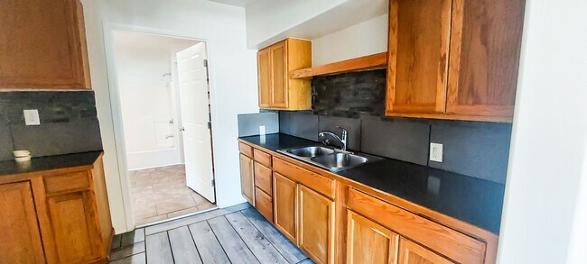 Foto del edificio - 5778 2nd Avenue