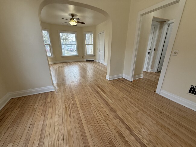 Building Photo - 2624 Union St