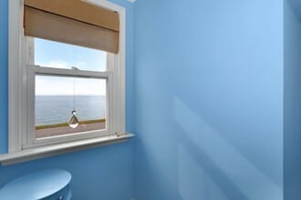 Building Photo - 911 Chesapeake Ave