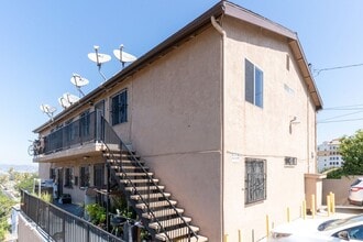 Building Photo - 450 N Coronado St