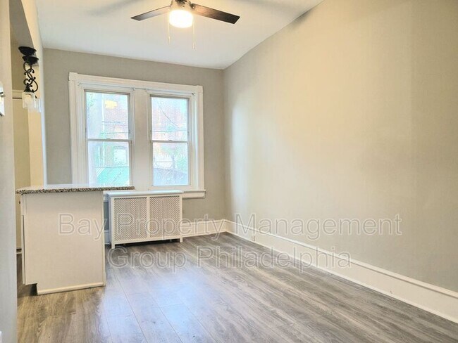 Building Photo - 6418 N Norwood St