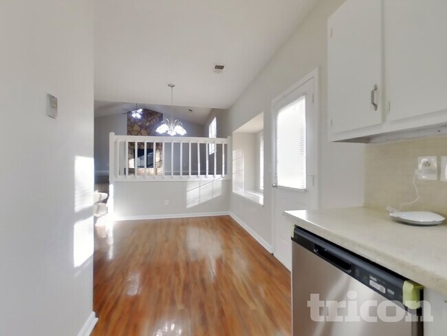 Foto del edificio - 2740 Chickory Hill