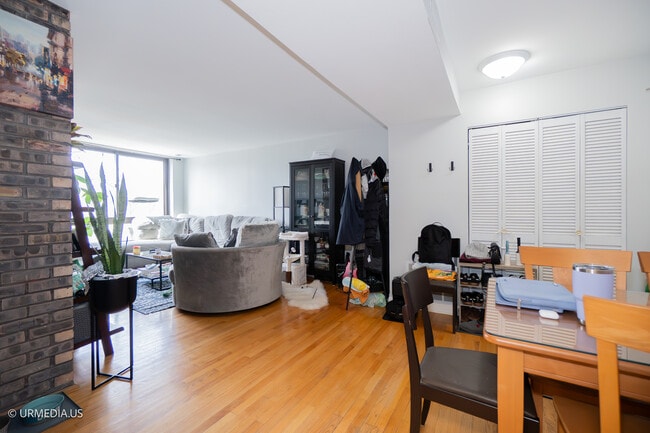 Foto del edificio - 2201 N Cleveland Ave