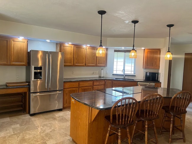 Kitchen - 130 Lynch Rd