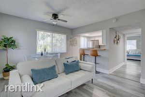 Primary Photo - 4 br, 2 bath House - 420 SW 19th St
