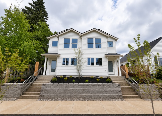 5734 NE 10th. Ave - 5734 NE 10th. Ave Apartment