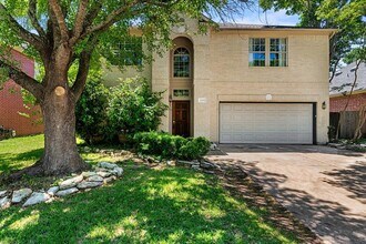 Building Photo - 2109 Spring Hollow Path
