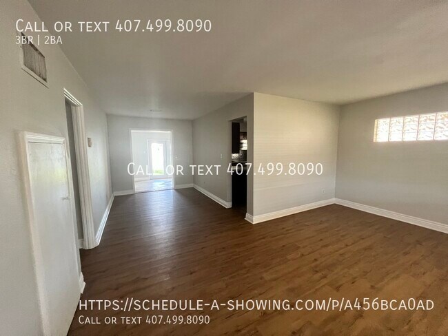 Building Photo - 2808 Drake Drive | $1795 | 3 beds, 2 full ...