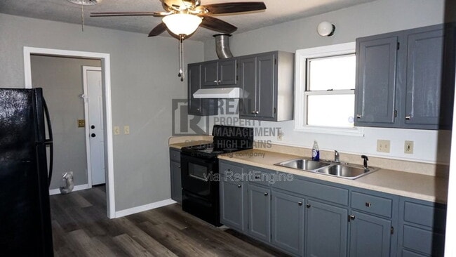 Foto del edificio - 1017 N Jefferson St