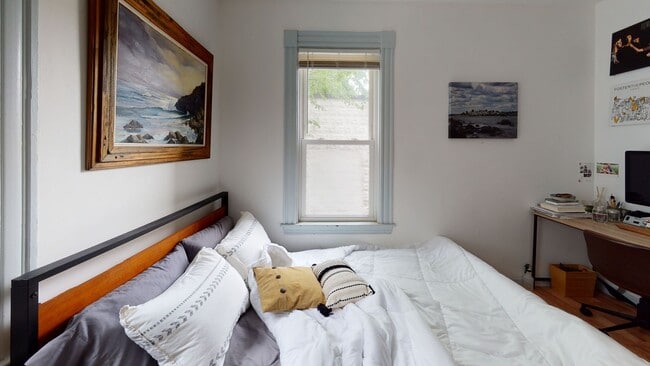 Photo - 3bed + living room 1bath in Waltham is available on 9/1 House