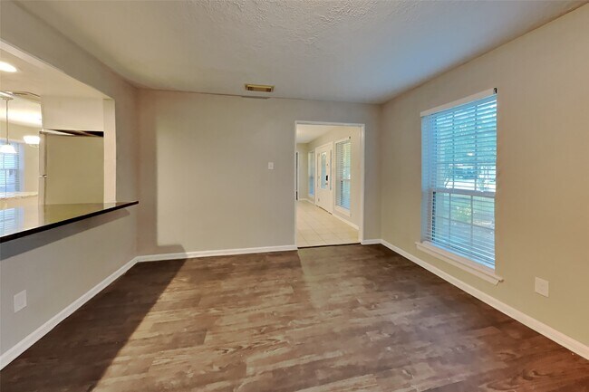 Foto del edificio - 46 Berryfrost Ln
