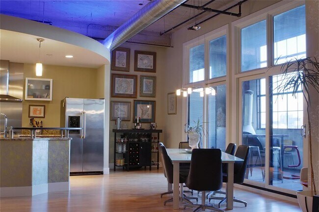 Foto del edificio - 4100 Forest Park Ave