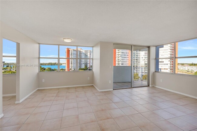Building Photo - 1300 NE Miami Gardens Dr