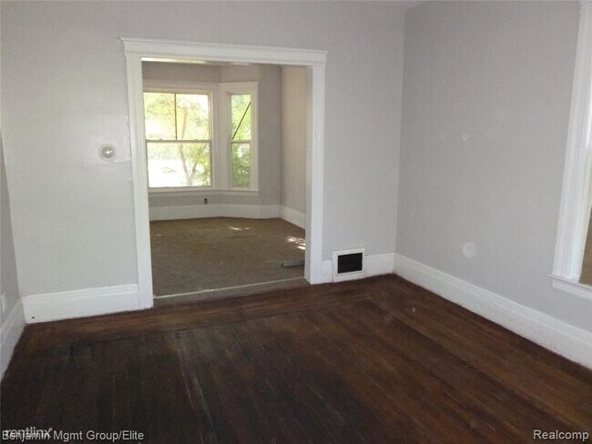 Building Photo - 3 br, 1 bath House - 7520 Cameron St