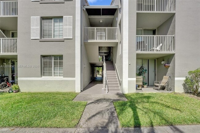 Foto del edificio - 631 SW 111th Ln