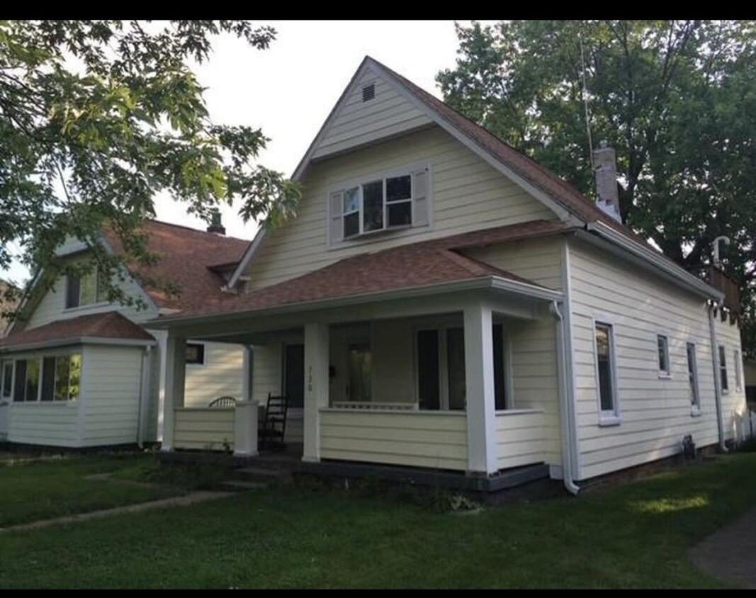 Primary Photo - 730 E Pleasant Run Parkway North Dr
