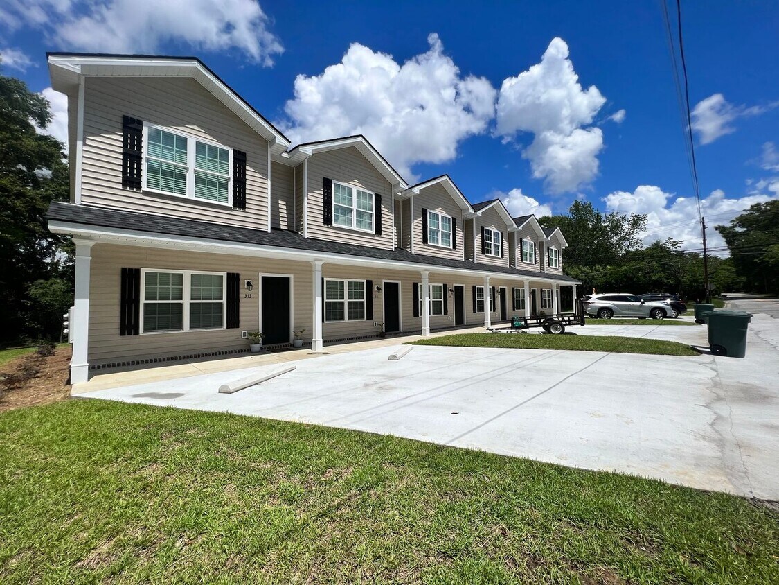 305 Broad St. House Rental in Statesboro, GA