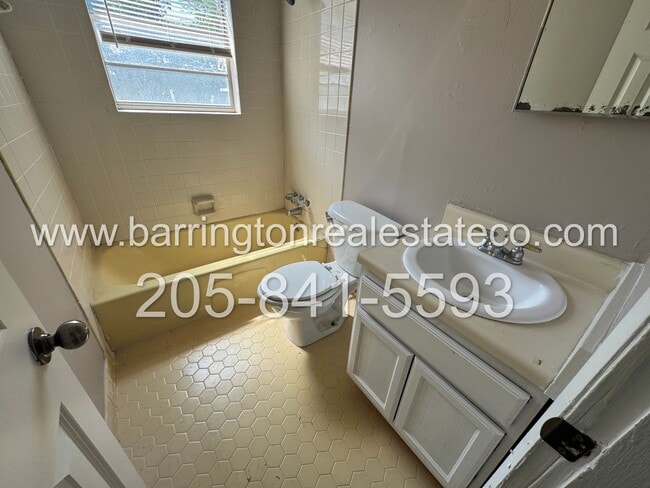 Building Photo - 1613 26th St Ensley