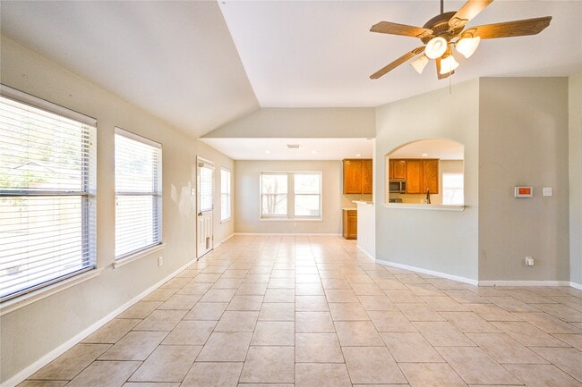 Foto del edificio - 9822 Memorial Crossing Dr