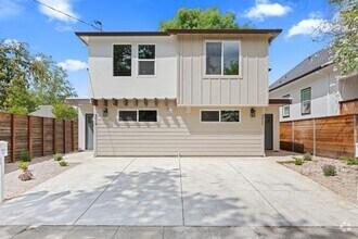 Building Photo - 3019 8th Ave