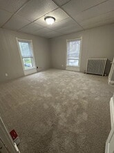 Building Photo - 747 Parker Ave