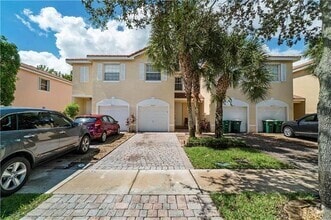 Building Photo - 6373 Landings Way