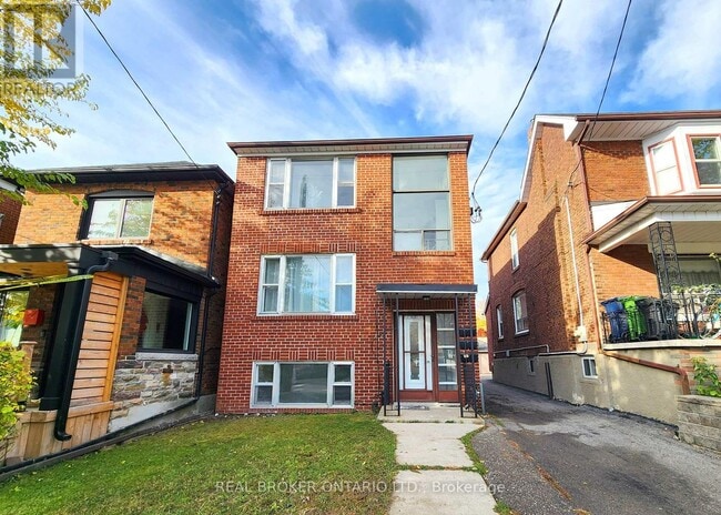 Building Photo - 388-388 Winona Dr