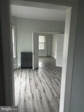Building Photo - 428 Summit Ave